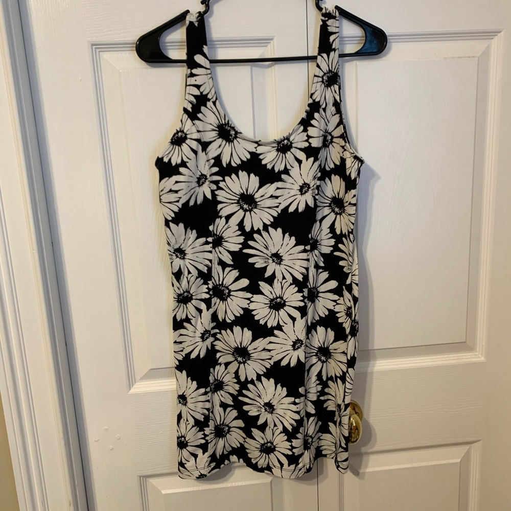 ☆ NWT forever 21 floral dress ☆